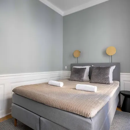 Lavish 4br In The Heart Of Cph By The Canals Lägenhet *