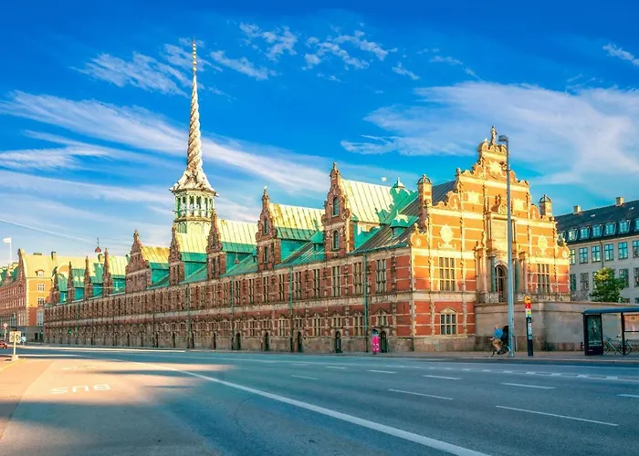 Lavish 4br In The Heart Of Cph By The Canals *