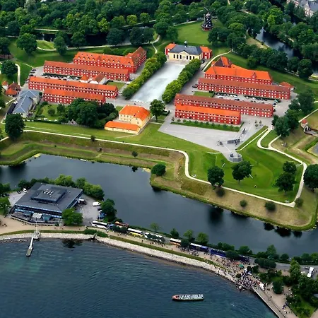 Lavish 4br In The Heart Of Cph By The Canals Apartman