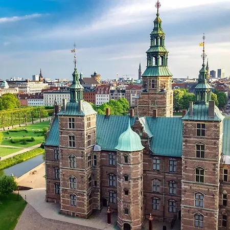Lavish 4br In The Heart Of Cph By The Canals