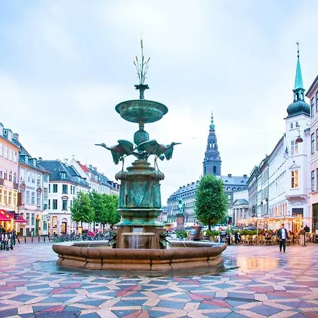 Lavish 4br In The Heart Of Cph By The Canals *