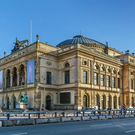 Lavish 4br In The Heart Of Cph By The Canals アパート