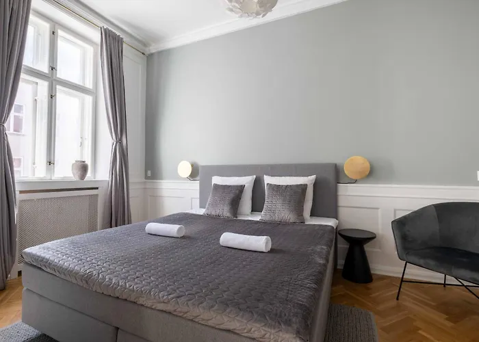 Lavish 4br In The Heart Of Cph By The Canals