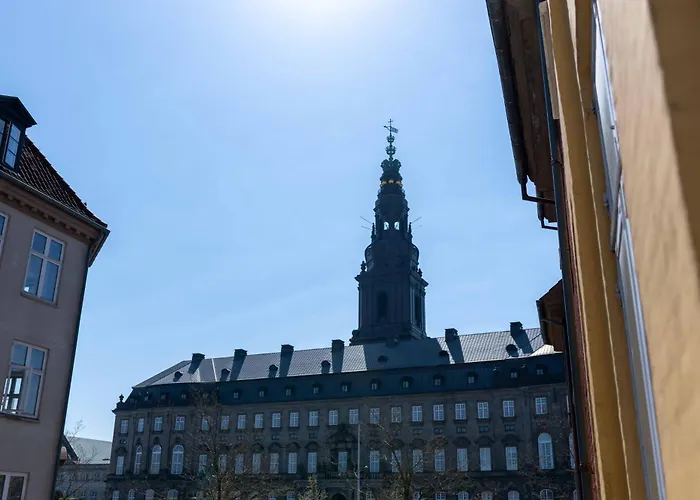 Lavish 4br In The Heart Of Cph By The Canals Appartamento *