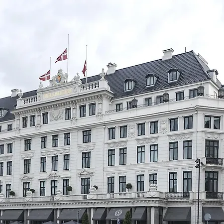 Lavish 4br In The Heart Of Cph By The Canals * Kopenhagen