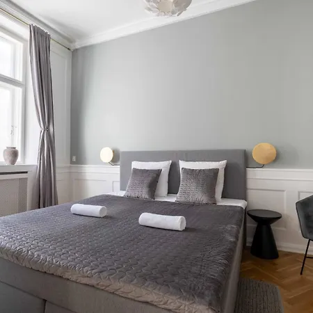 Lavish 4br In The Heart Of Cph By The Canals