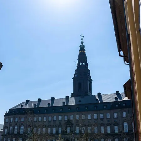 Lavish 4br In The Heart Of Cph By The Canals Apartment *