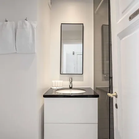 Lavish 4br In The Heart Of Cph By The Canals * Kopenhagen