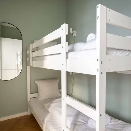 Lavish 4br In The Heart Of Cph By The Canals Apartment